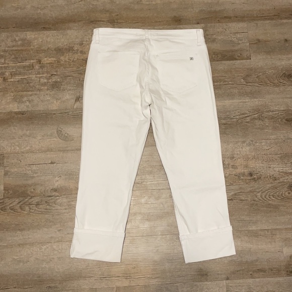 Joe’s White Capri Jeans - Picture 3 of 4
